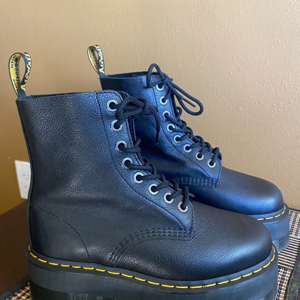 Never worn